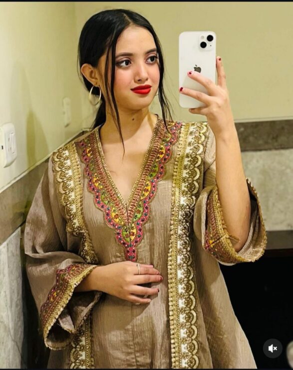 RiyaStyles
